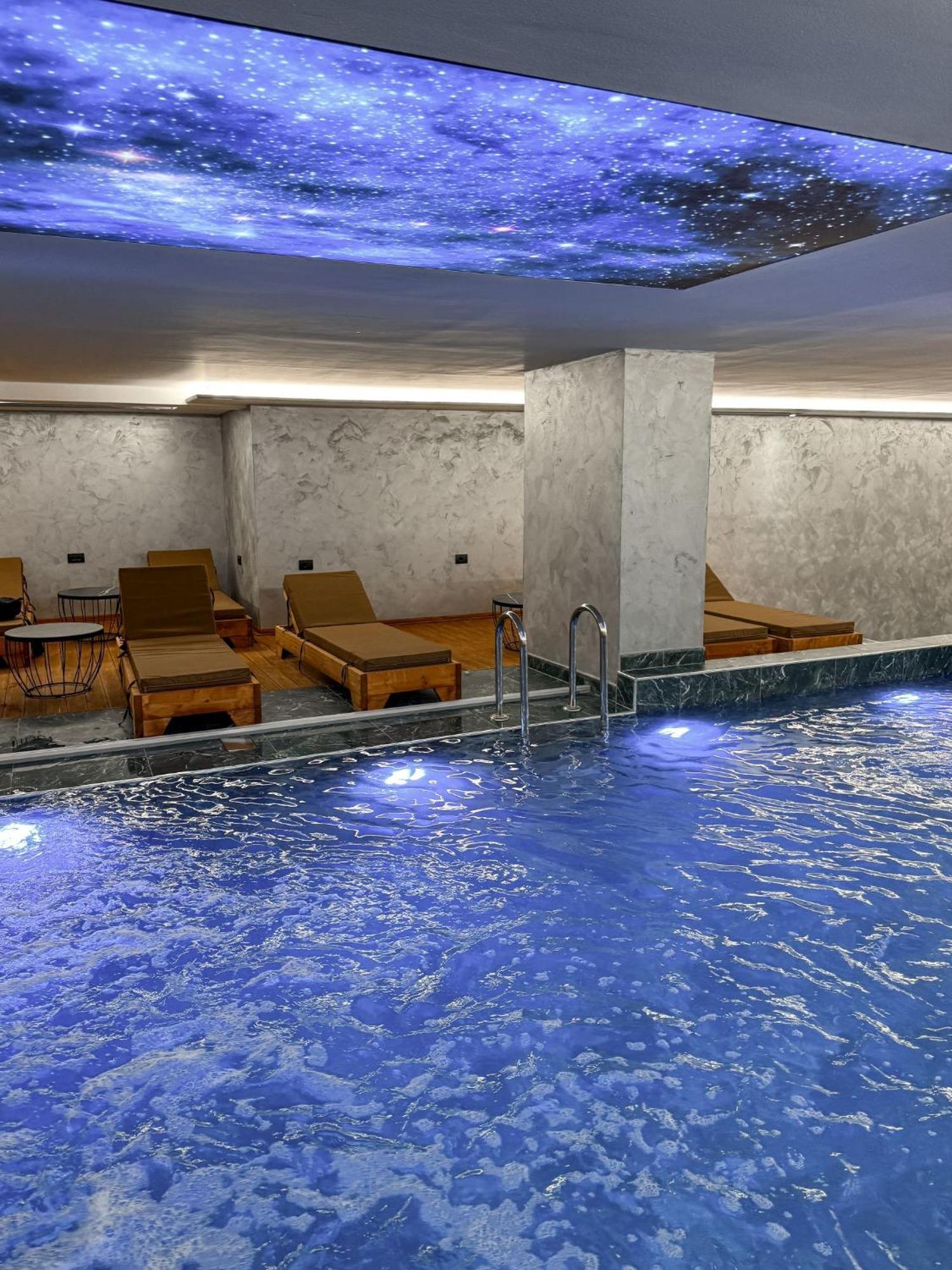 Toer Hotel & Spa Sarande Exterior photo