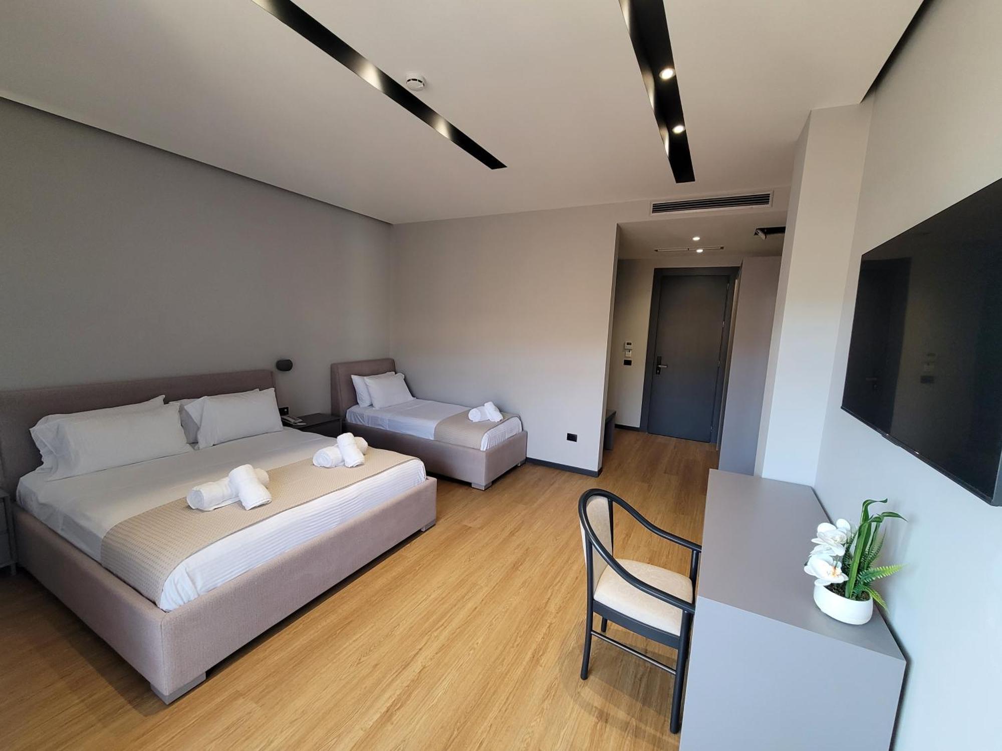 Toer Hotel & Spa Sarande Exterior photo
