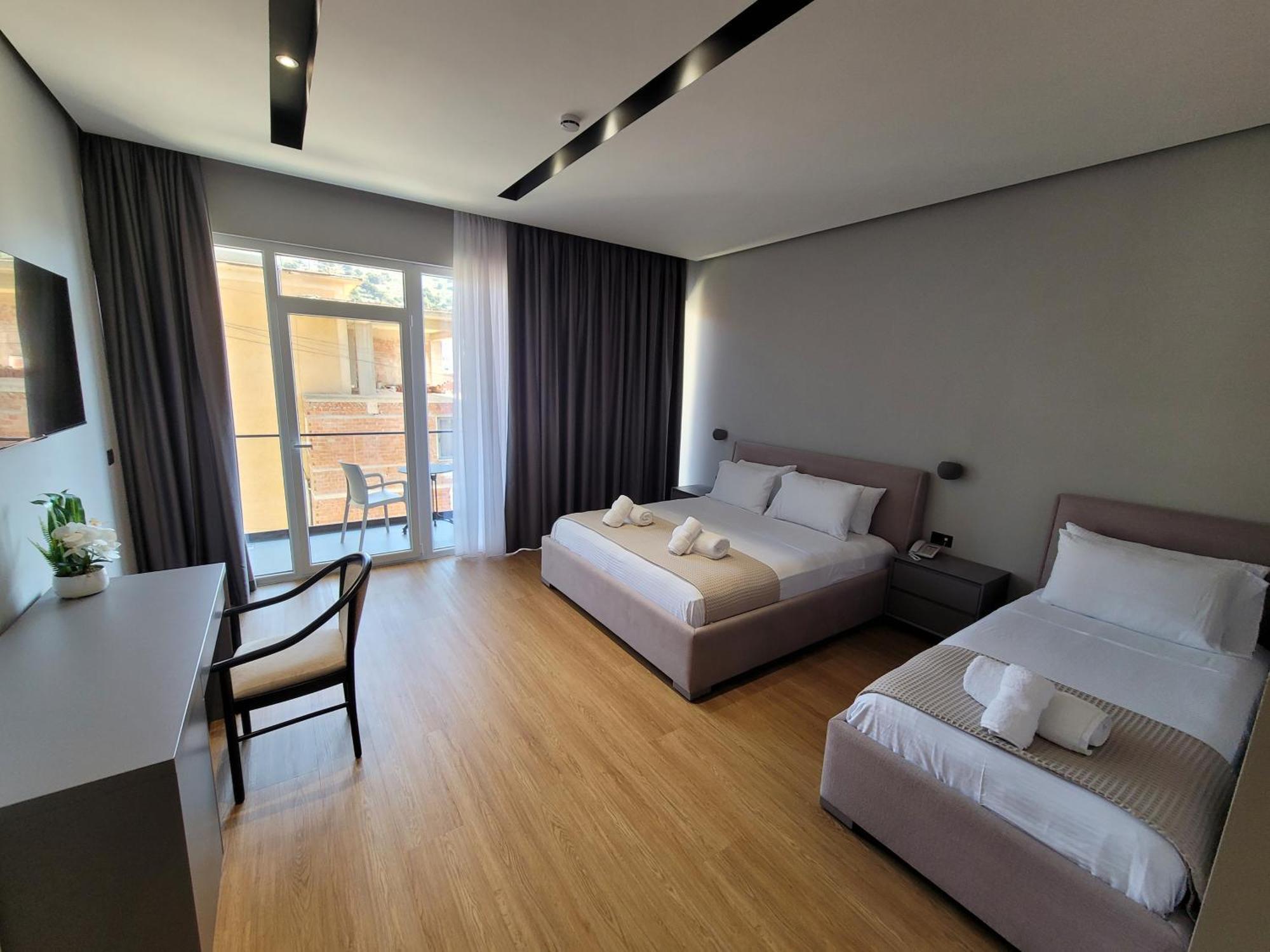 Toer Hotel & Spa Sarande Exterior photo