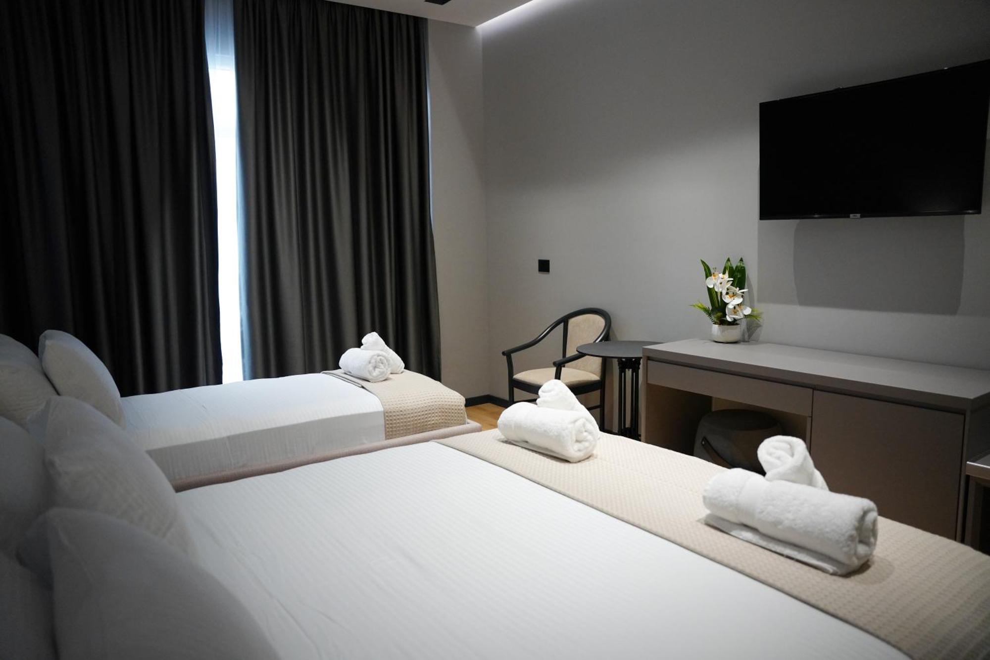 Toer Hotel & Spa Sarande Exterior photo